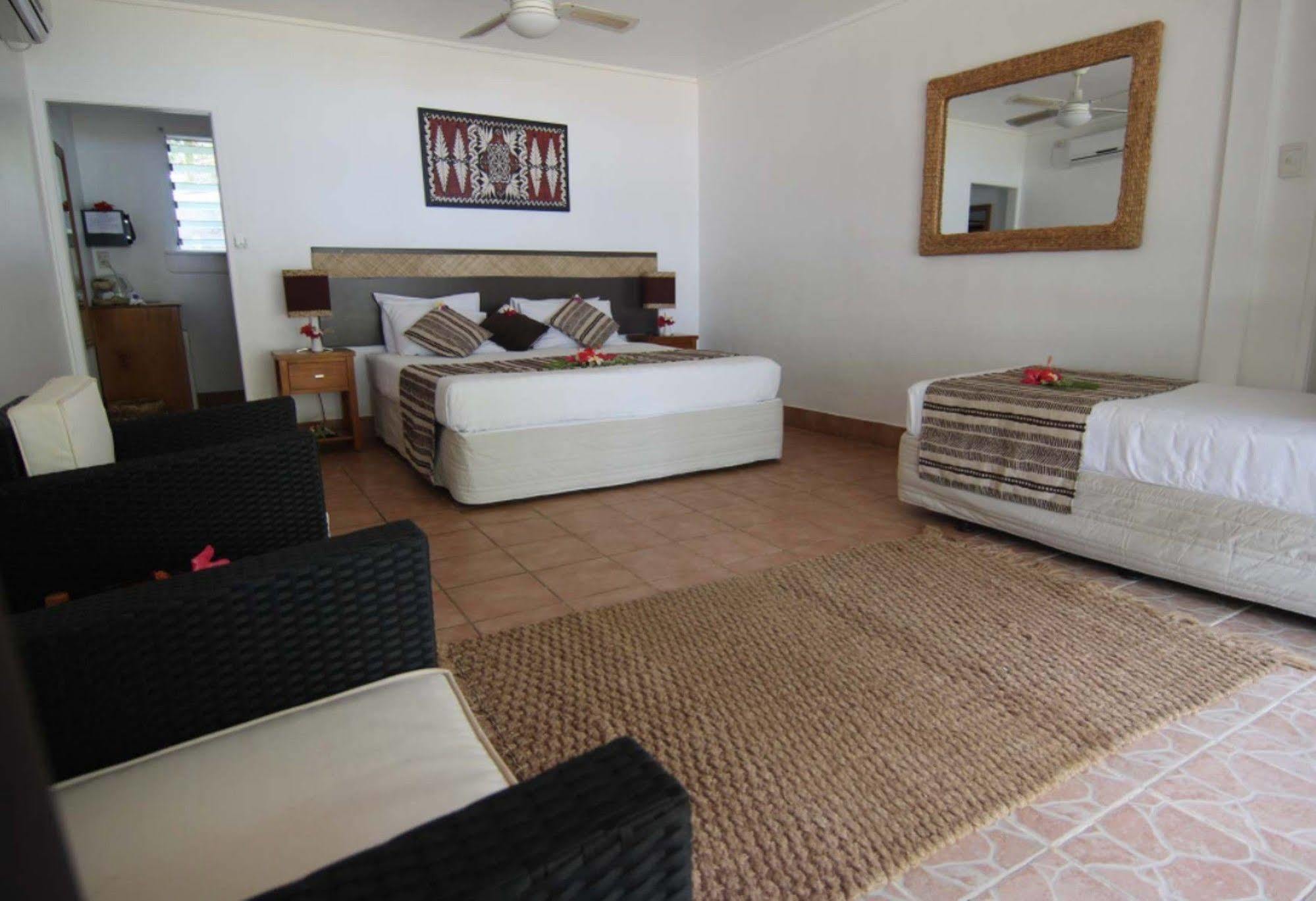 Tongan Beach Resort Utungake Eksteriør bilde