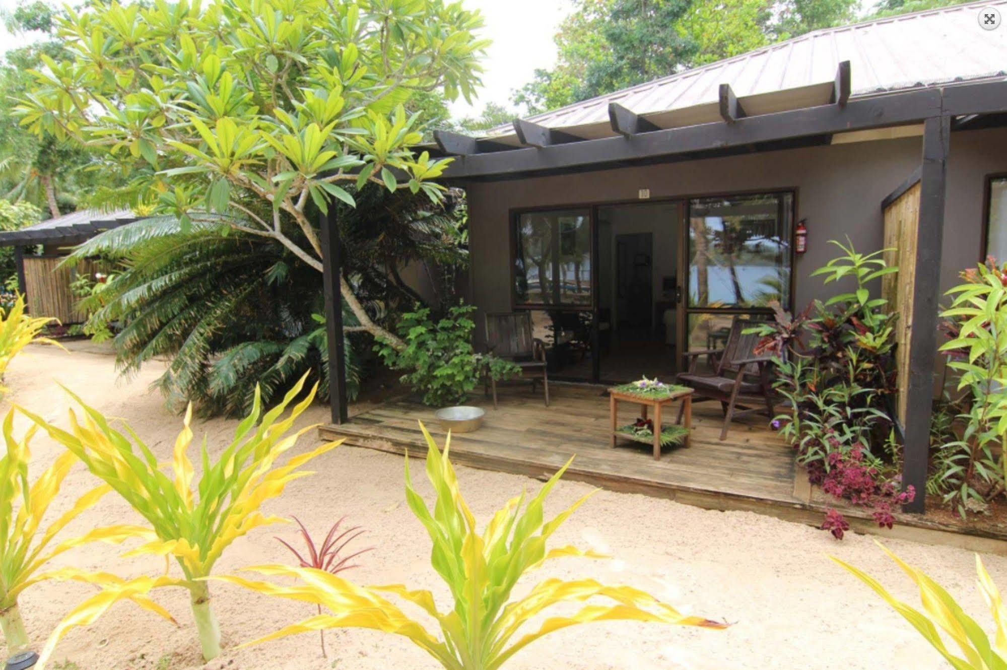 Tongan Beach Resort Utungake Eksteriør bilde